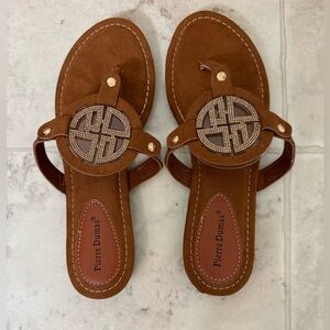 Pierre Dumas size 8 Women's Rhinestone Medallion Vegan Slide Flat Sandal